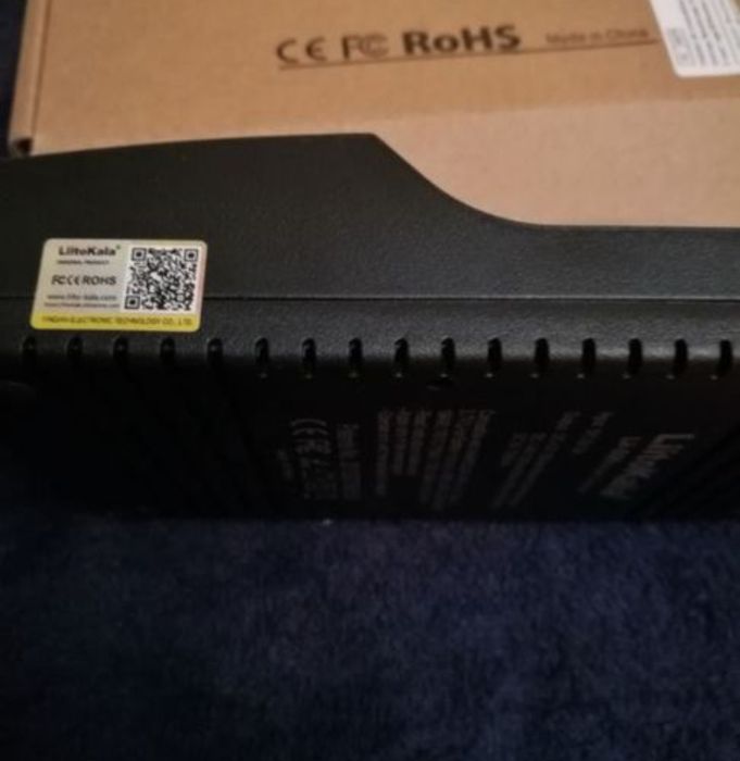 LitoKala lii 500 зарядное устройство для li-ion и NiMh аккумуляторов.