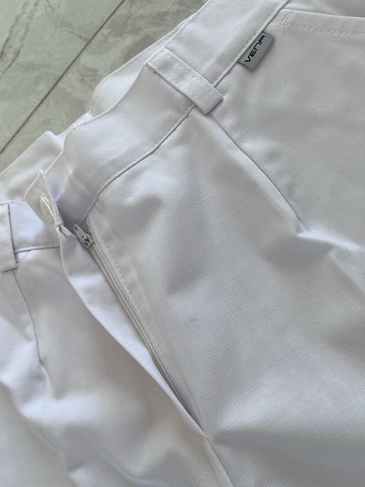 Spodnie białe VENA rozmiar 40