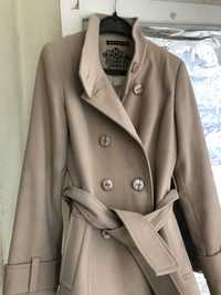 Пальто женское размер 42/ S-ка