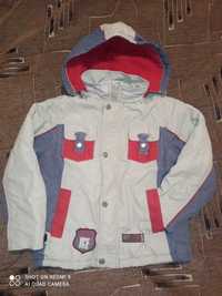 Лёгкая весенняя куртка на мальчика 4-6 лет