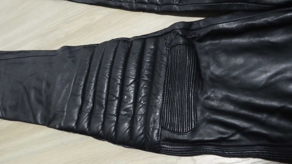 Jardineiras de cabedal - motard (tamanho M - 1,75/79Kg)