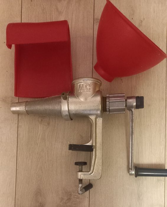 Соковижималка ручна