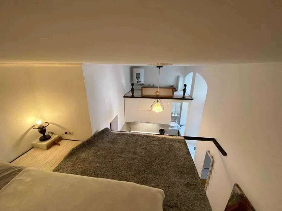 Оренда квартири студії біля Золотих Воріт та Пейзажної аллеї