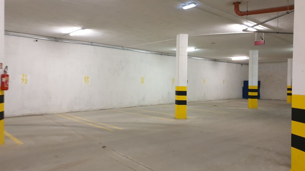 Garaż Miejsce parkingowe magazyn  w hali garażowej Luboń Pułaskiego