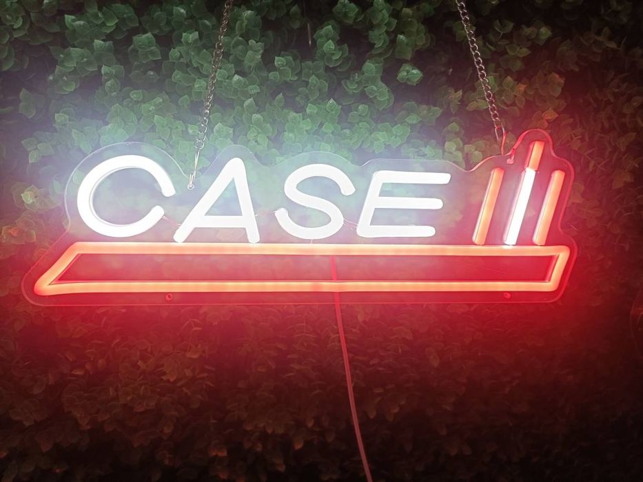 Neon LED CASE IH  ozdoba ścienna – z pilotem, kabel 2m, zasilanie USB