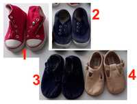 Sapatos para criança pequena (tamanhos 21 e 22)