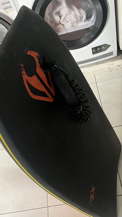 Prancha Bodyboard NMD + Leash Deeply