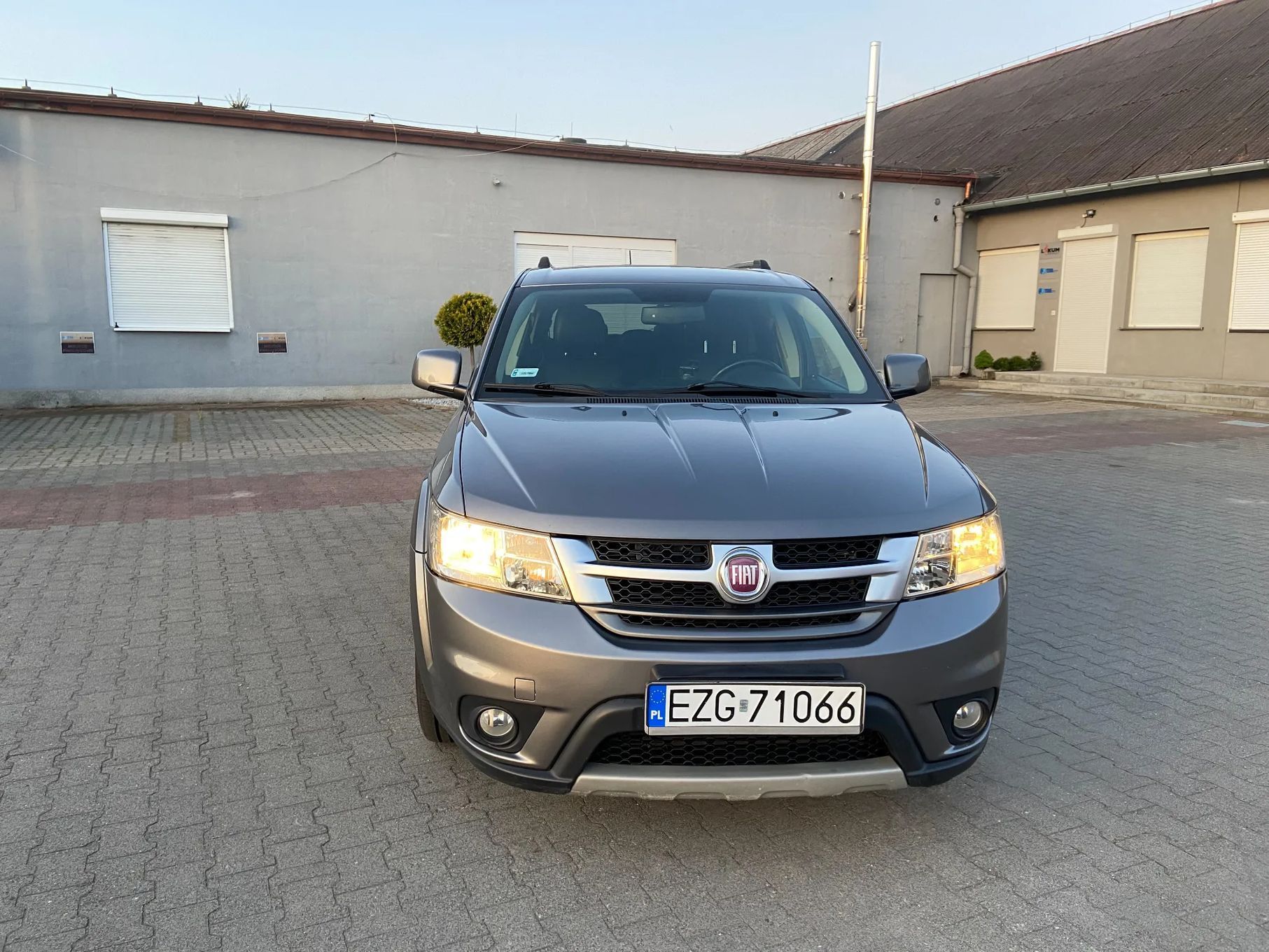 Fiat Freemont Fiat Freemont 2.0AWD 170KM LOUNGE 7 osób Skóry Navi Automat FULL