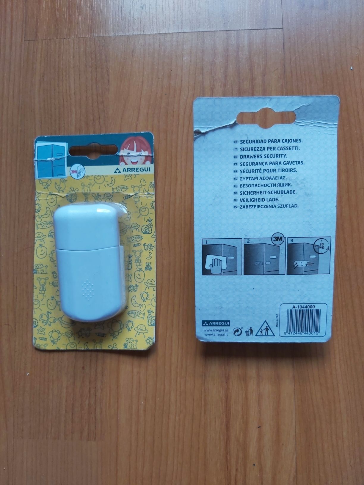 Protector para Bebés, Fecho de Segurança em Ângulo p/ Gavetas
Fechos