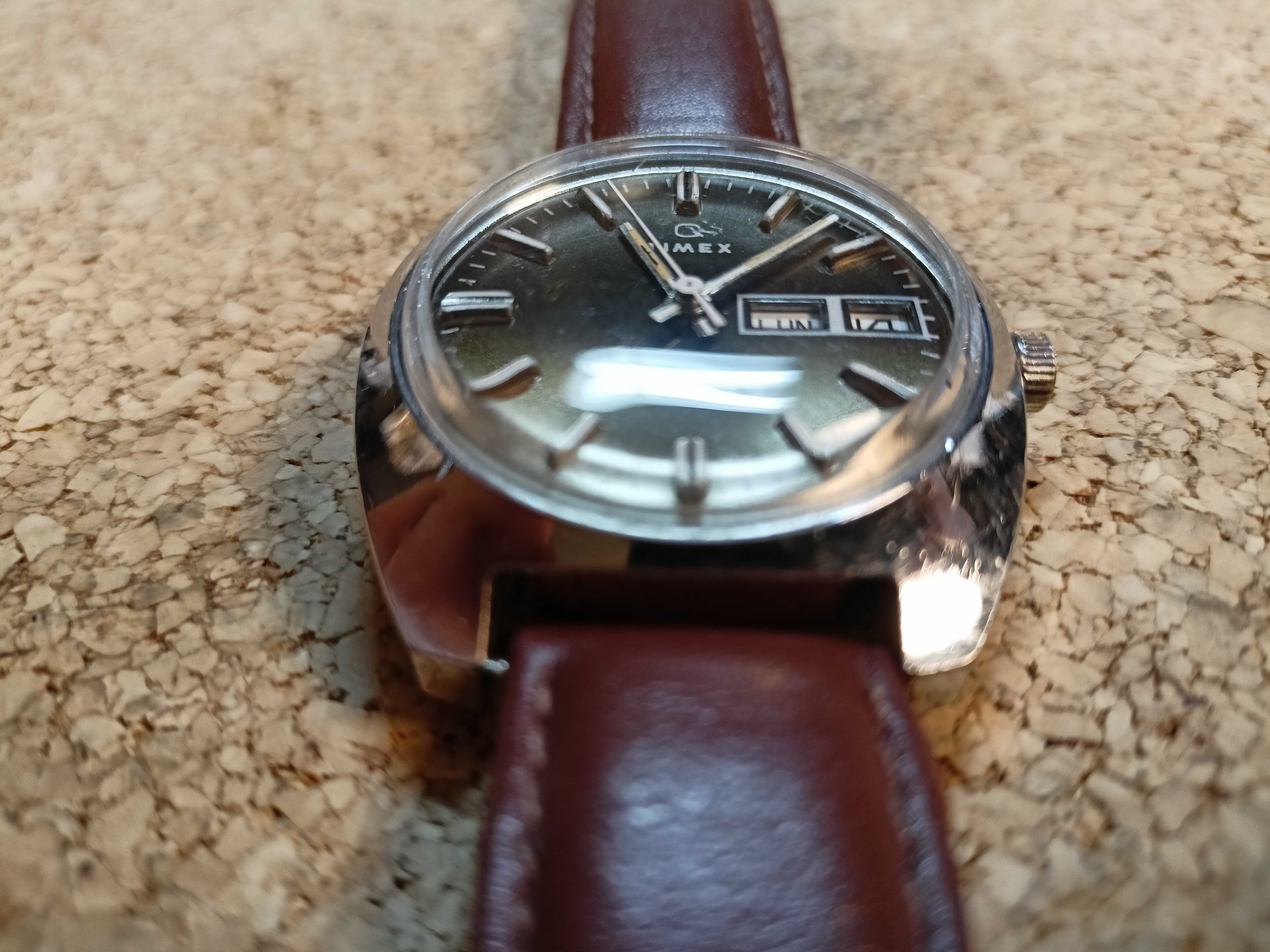 Timex Q quartz elektromechaniczny