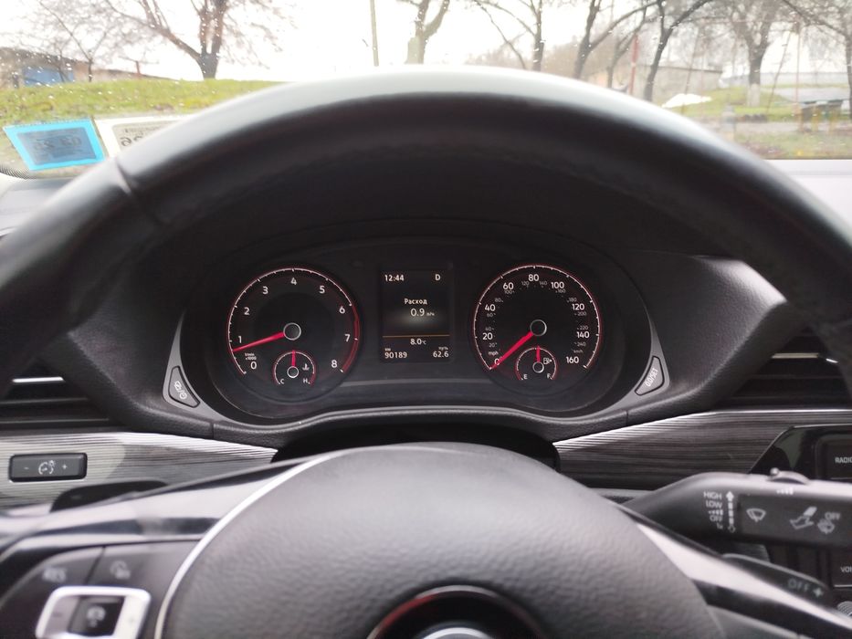 Volkswagen Passat B9 2.0 TSI