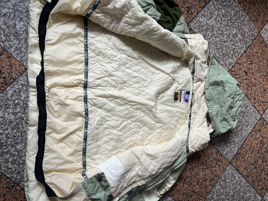 Burton kurtka przeciwdeszczowa z kapturem