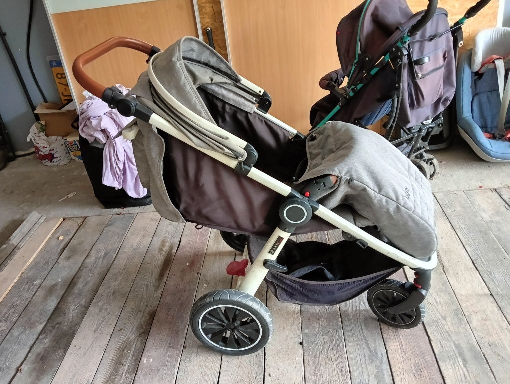 Wózek spacerowy  Jogy