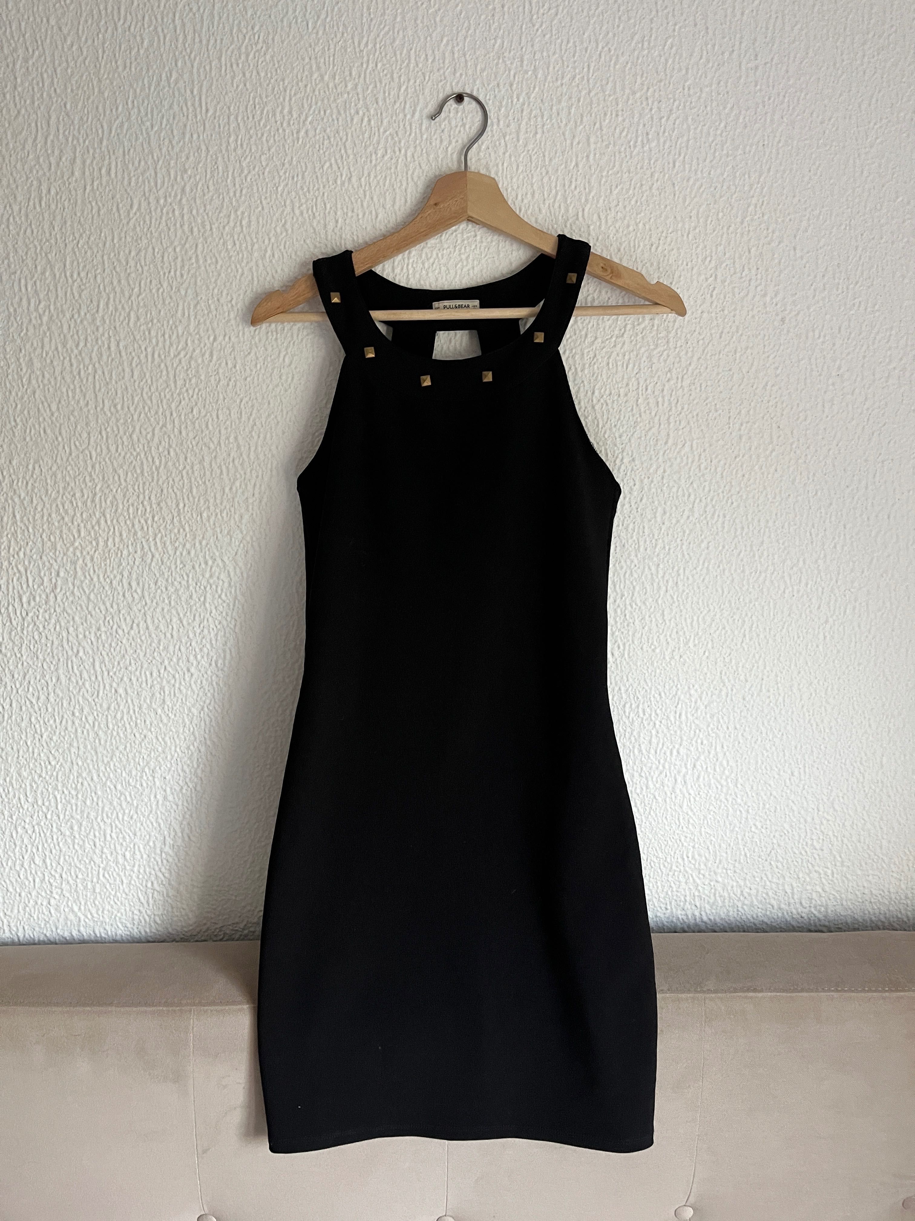 Vestido Preto Pull&Bear com Tachas