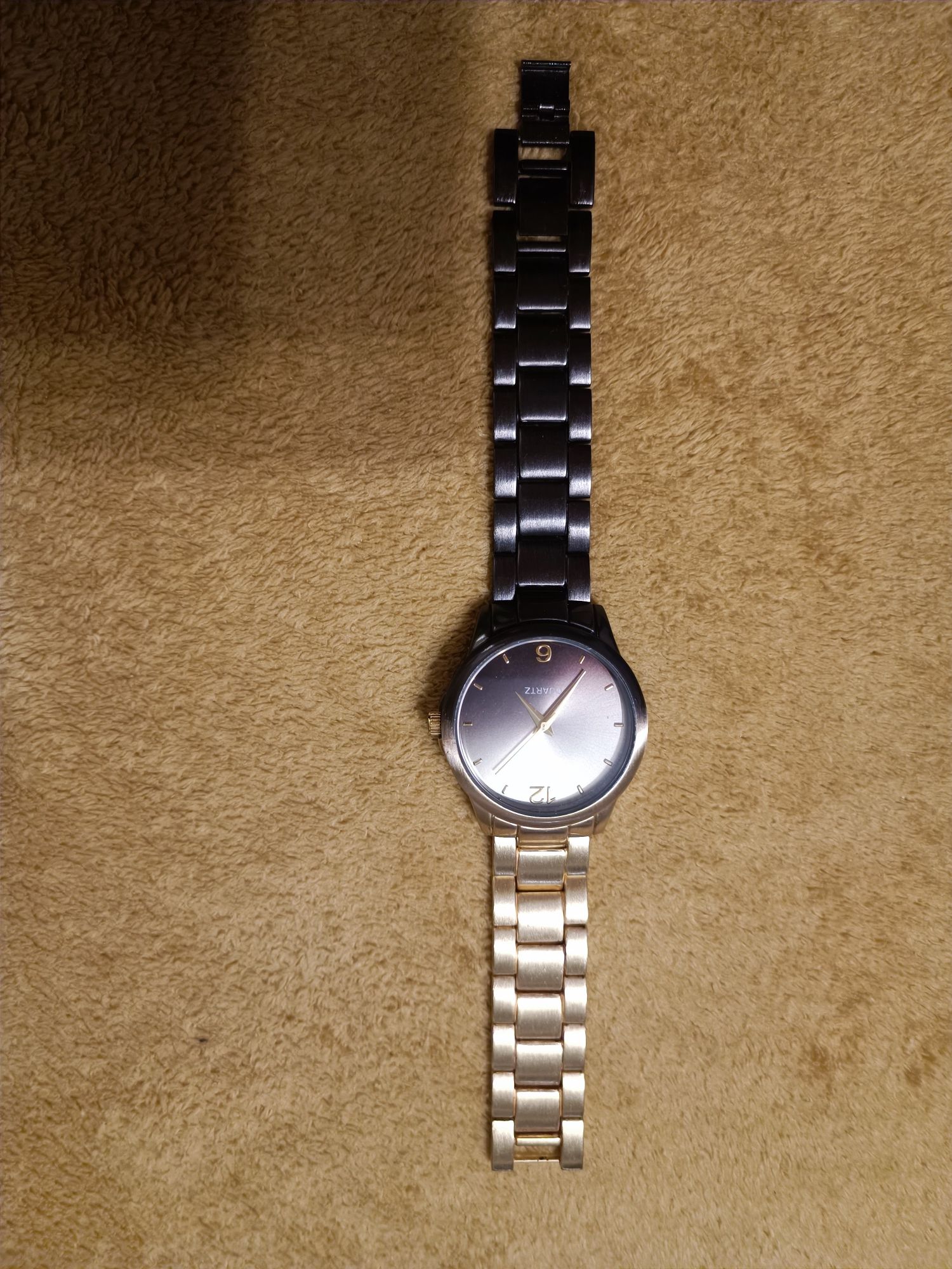Nowy damski zegarek Quartz złota bransoleta