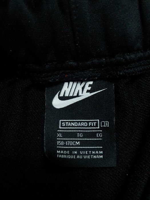Spodnie Nike Sportswear Boys XL 158-170 cm