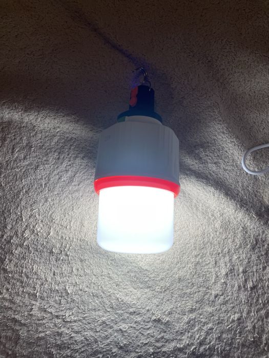 Акумуляторна лампа трьох режимна