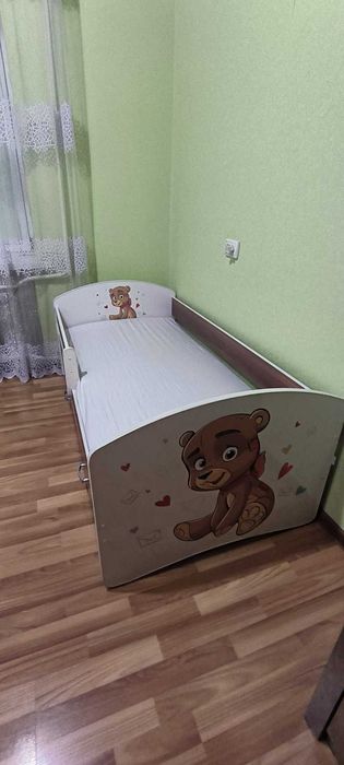 Дитяче ліжко,кровать