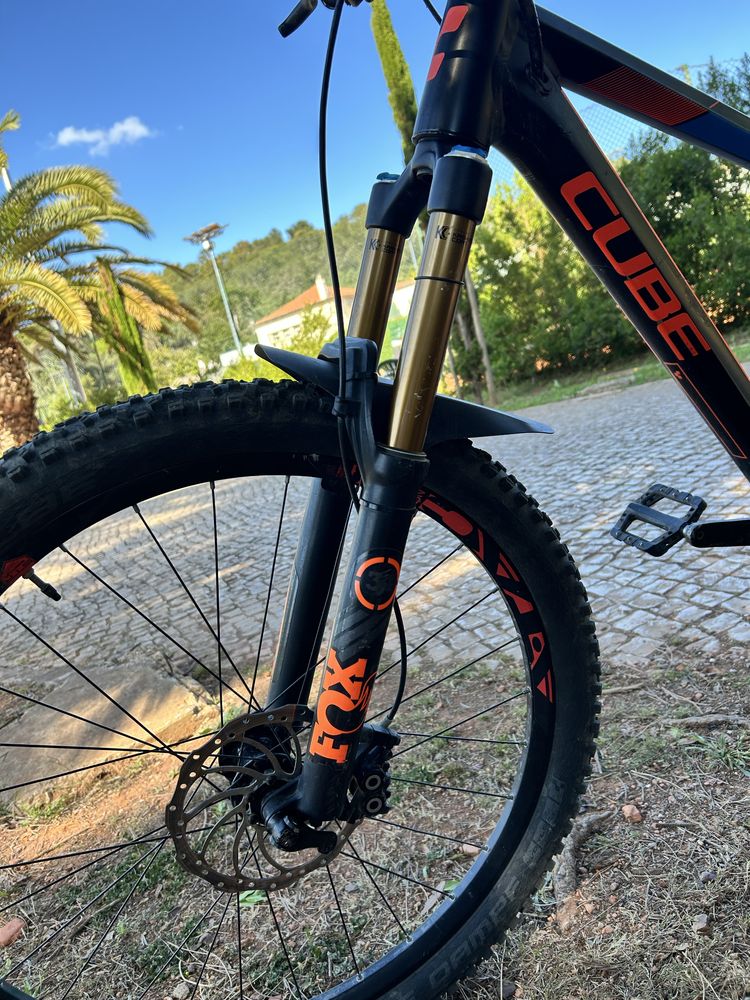 Cube stereo race 160