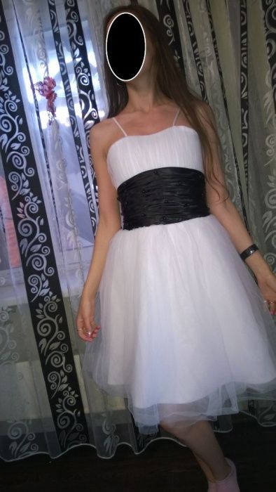 Белое платье на девочку, пышное и красивое