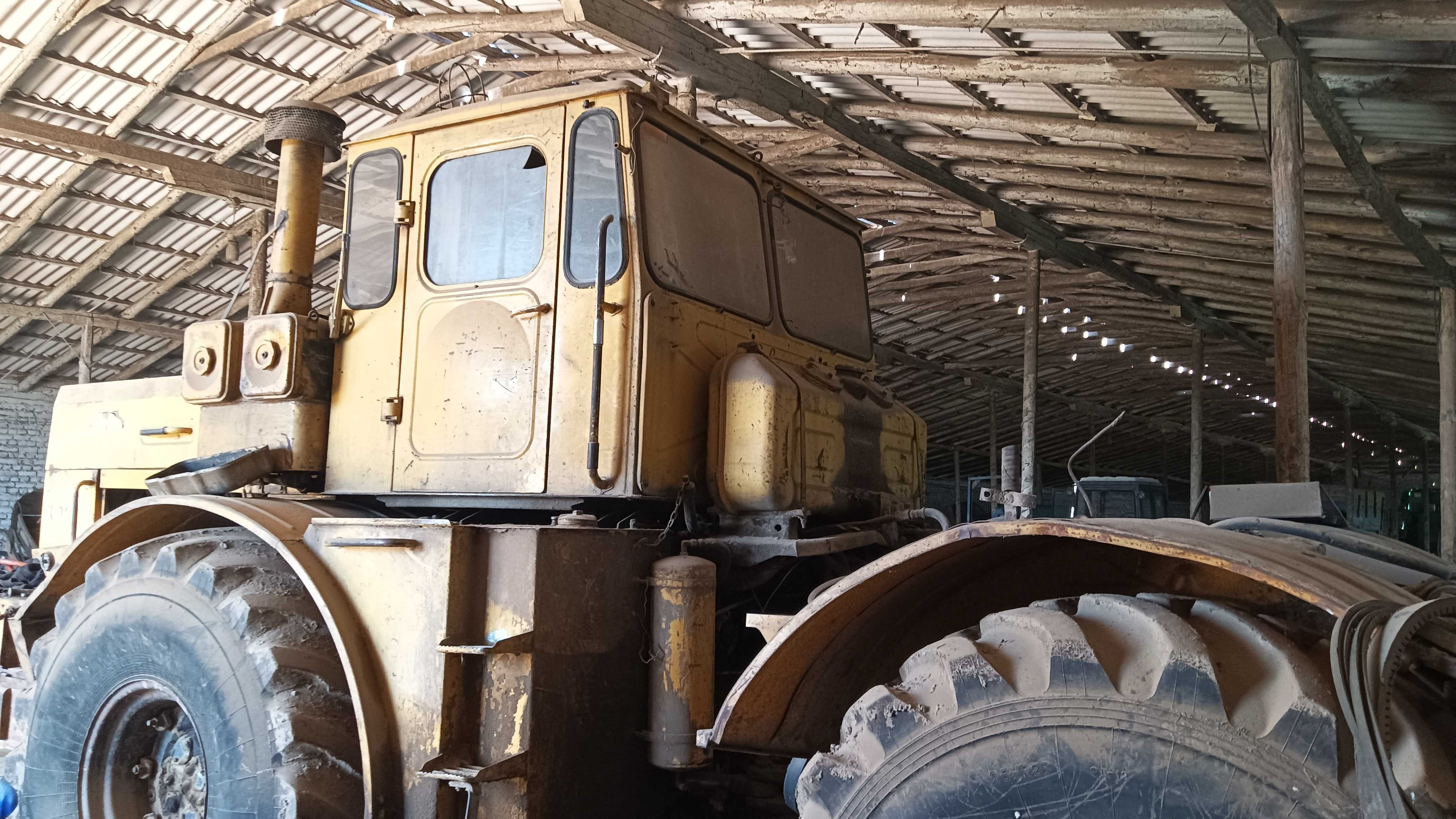 Продам Кировец К-7001