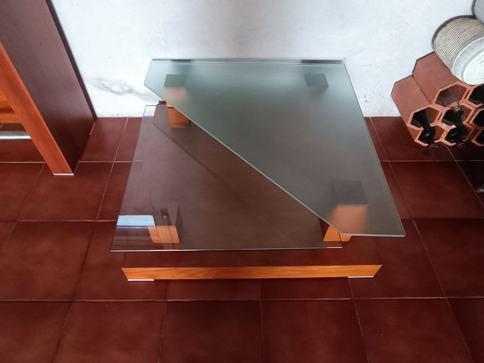 Bar + balcão + mesa de centro