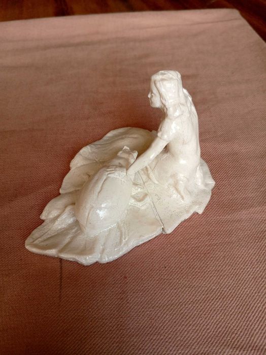 Дюймо́вочка,миниатюра, по мотивам одноимённой сказки Х.К.Андерсена.