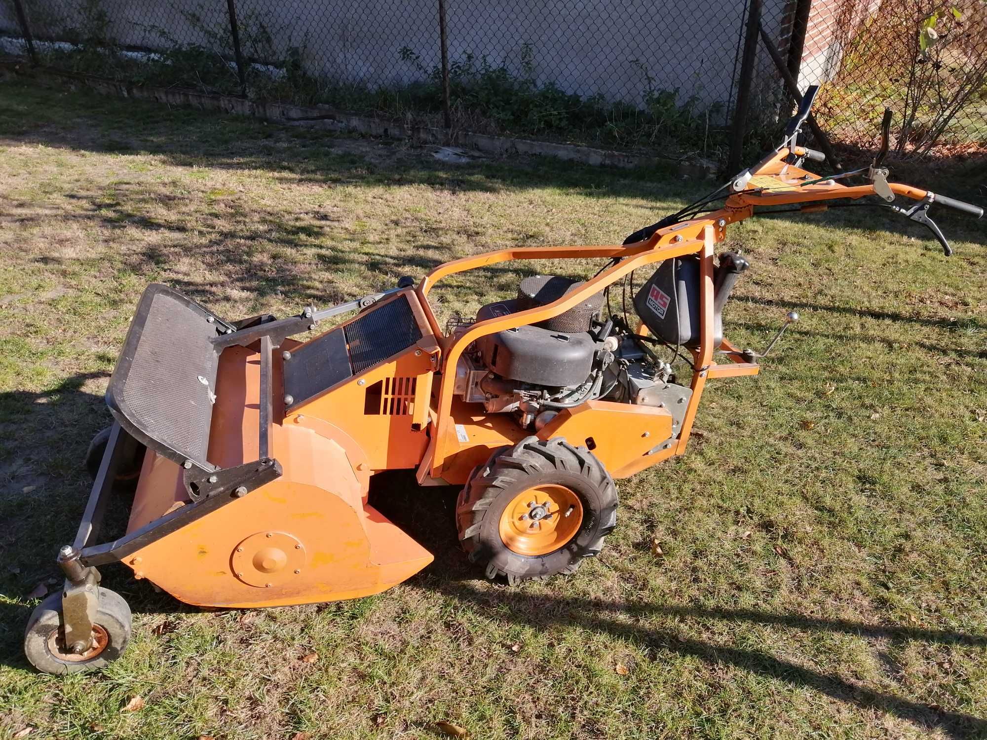 Sprzedam kosiarkę bijakowa samojezdna as motor 701 sm