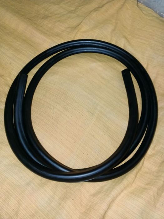 ГАЗ-21 Волга под хром люкс уплотнительная резина лобового и заднего ст