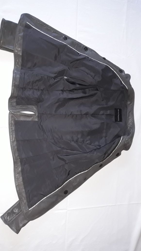 Шкіряна куртка Emporio Armani, піджак чудової якості XS, стан нової