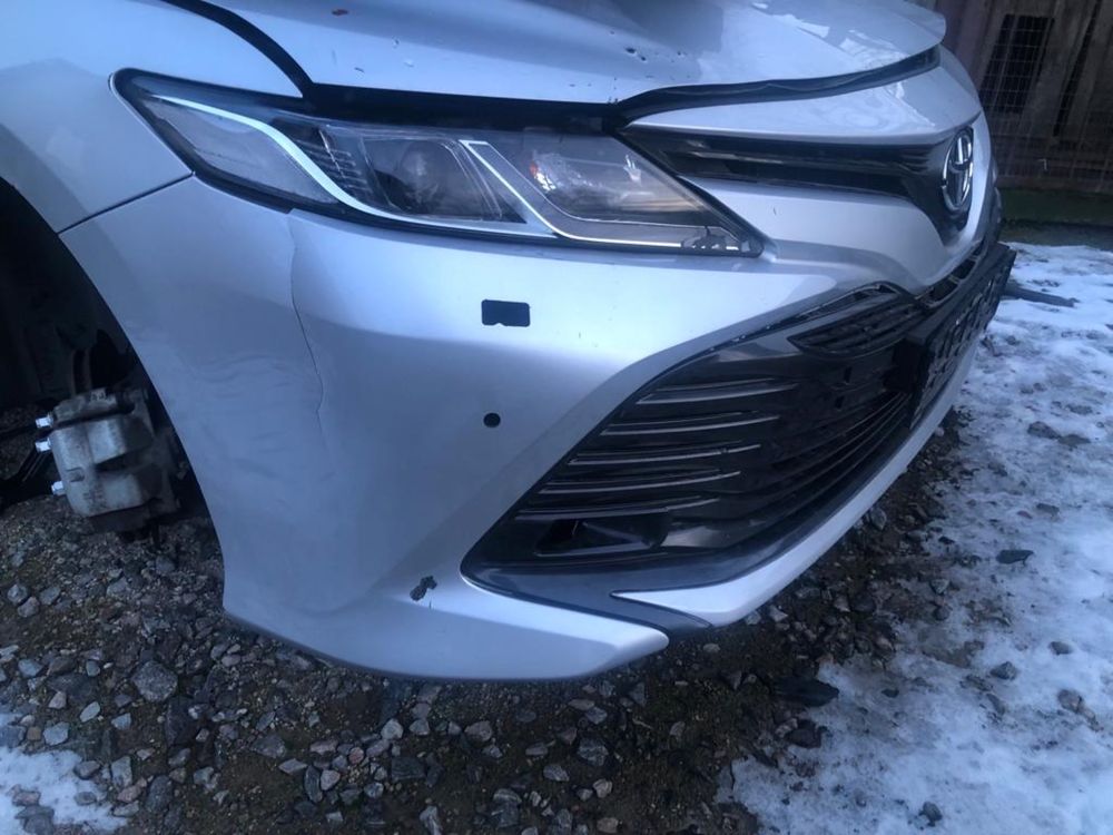 Продам бампер Toyota Camry 70 Европа