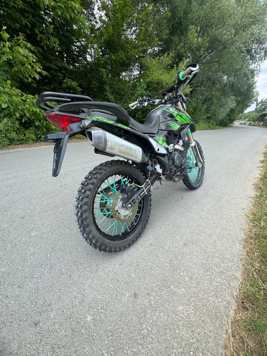 Продам Shinaray 250 6c в хорошому стані є Не великий ТОРГ