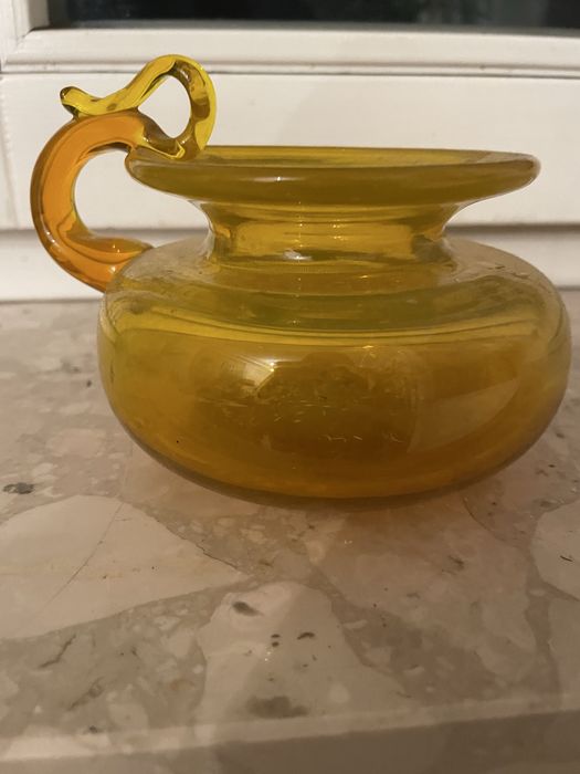 Kaganek, żółte szklo, Krakowski Instytut szkła.