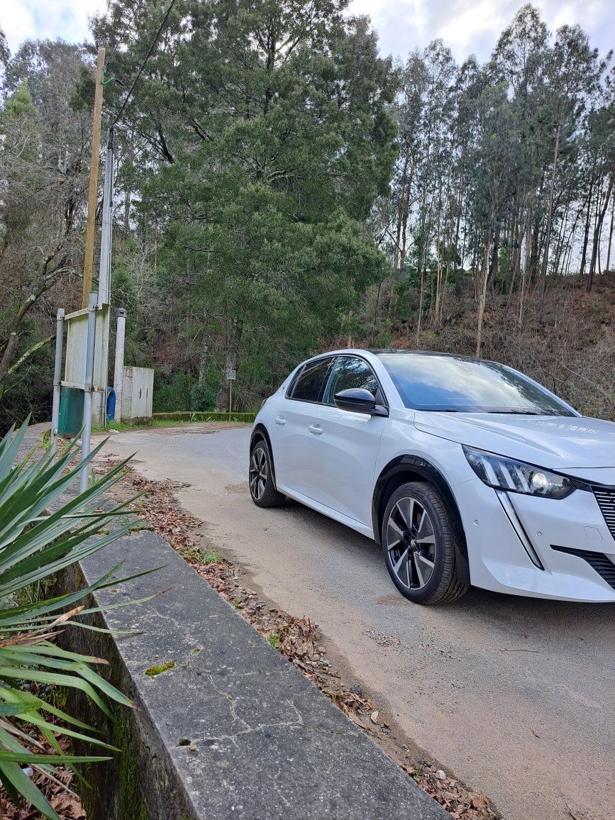 Peugeot e-208 GT line eletrico 54000kms