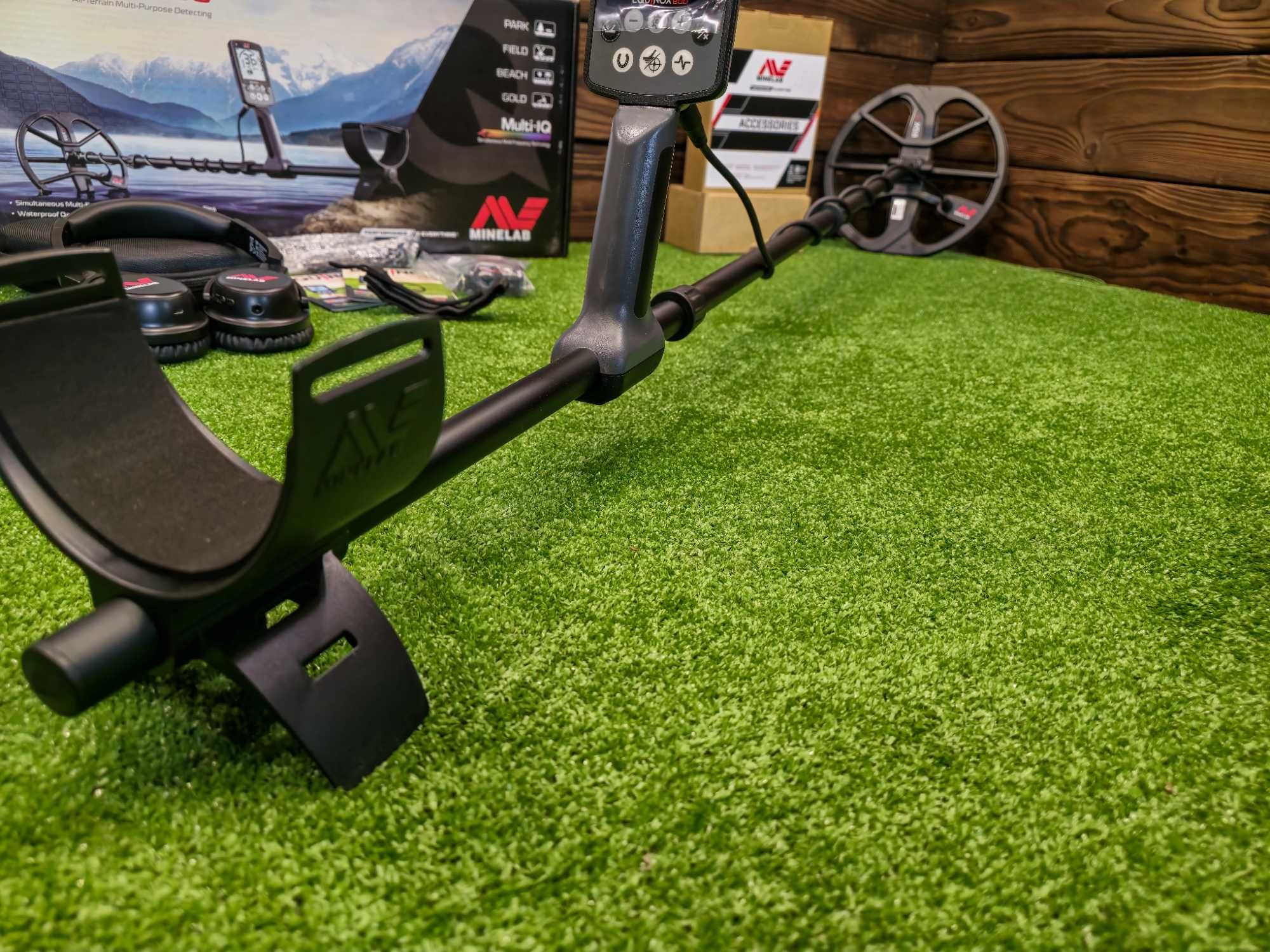 Металошукач Minelab Equinox 800