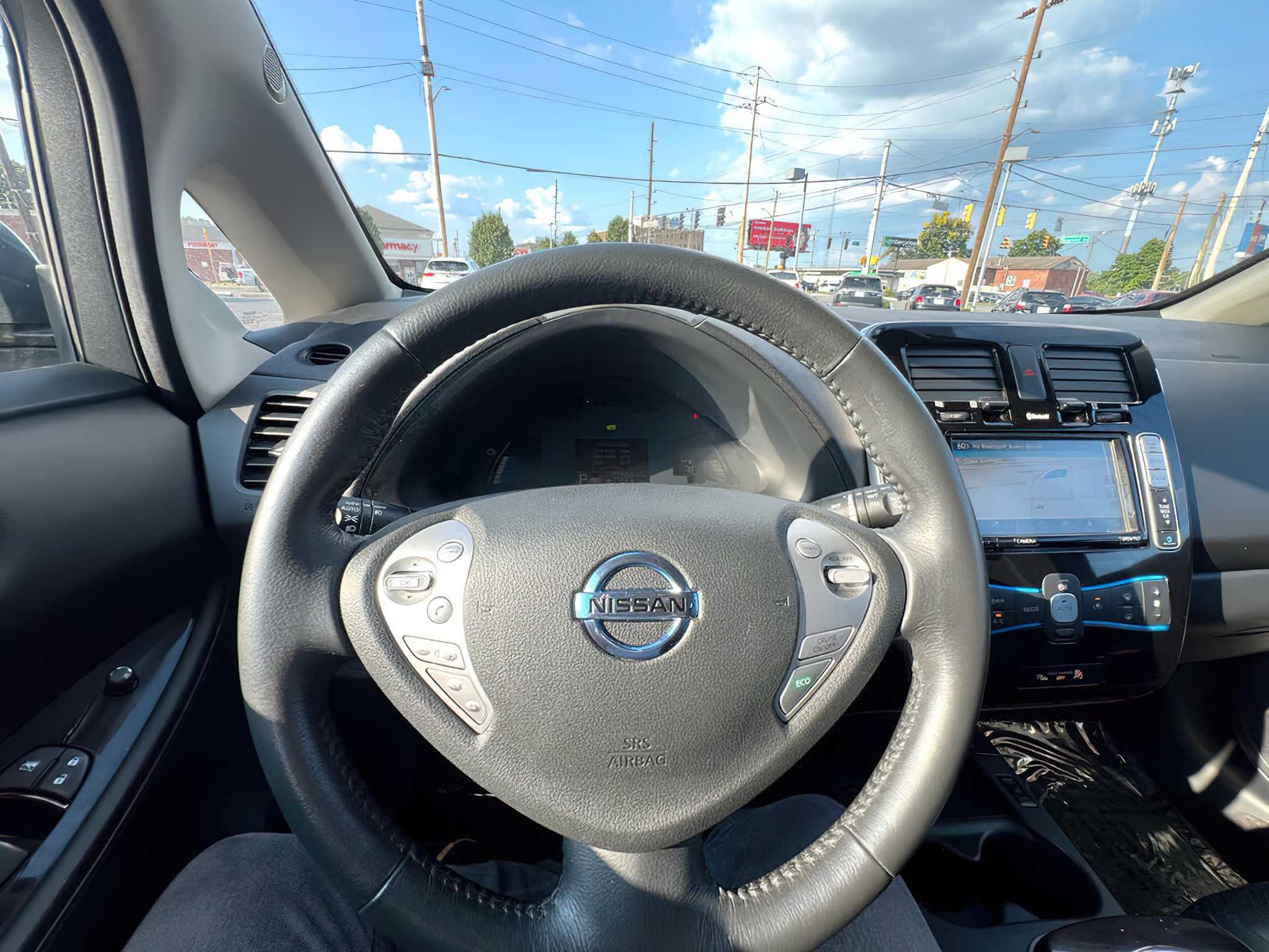 2017 Nissan LEAF SL