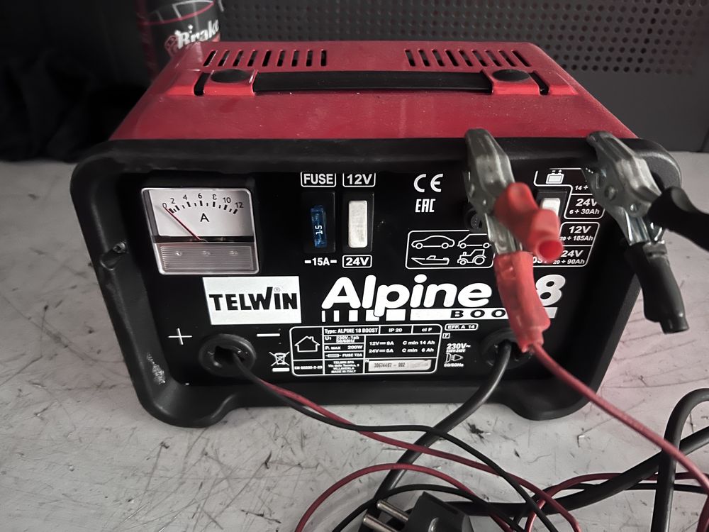 Carregador baterias 12/24 V alpine