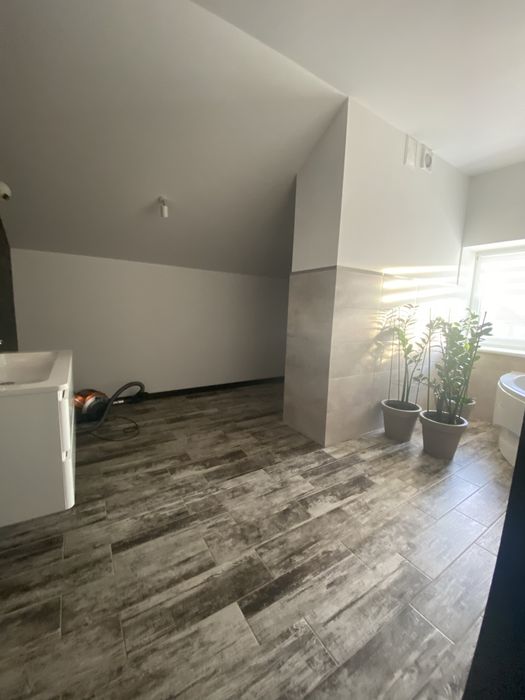 Продаж будинку з новим ремонтом