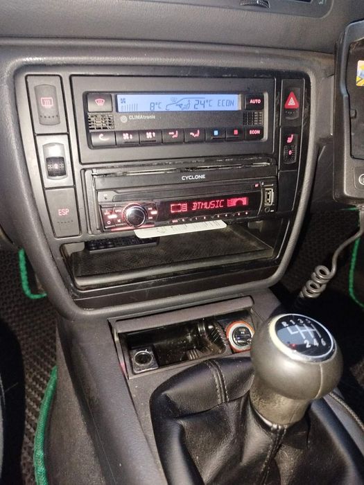 Автомобіль Фольксваген Б5