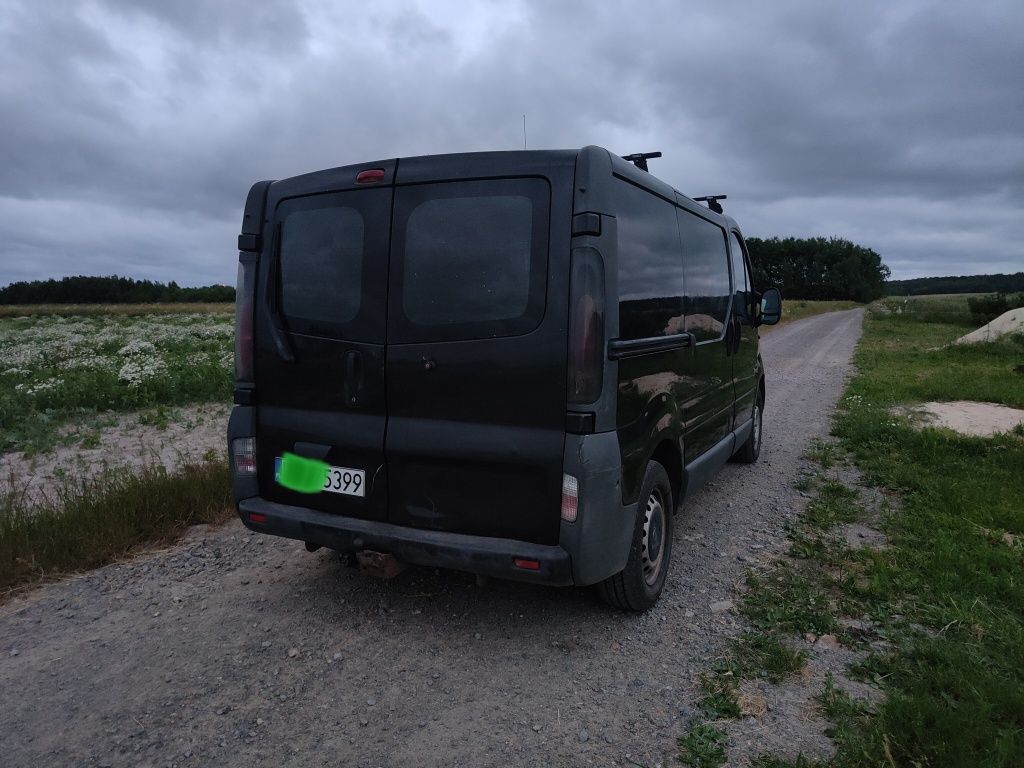 Opel Vivaro 1.9 DTi 2003r HAK Radio Android WEBASTO ZAMIANA
