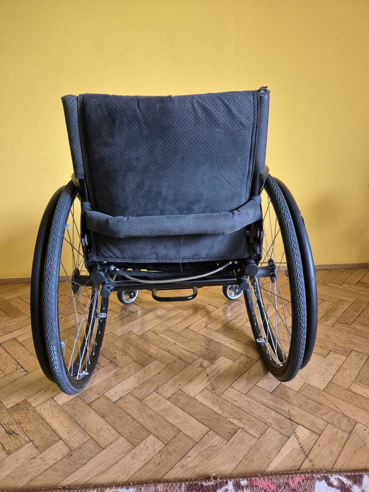 Wózek inwalidzki aktywny  GTM
