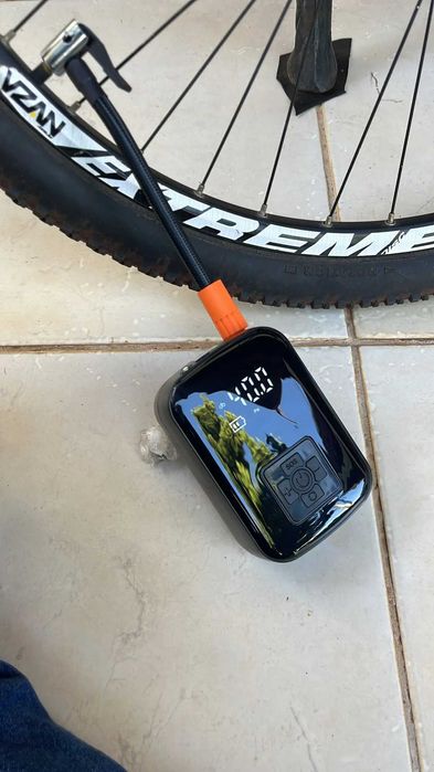 Хіт 2024!Портативний Компресор Акумуляторний, Насос для Шин Автомобіля