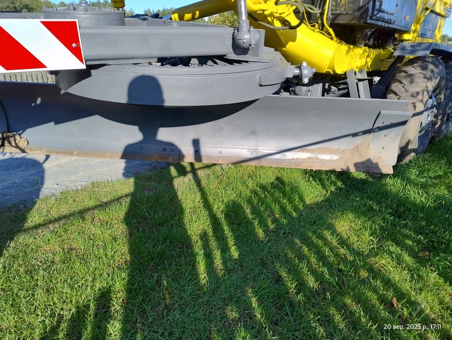 Автогрейдер грейдер ДЗ 122