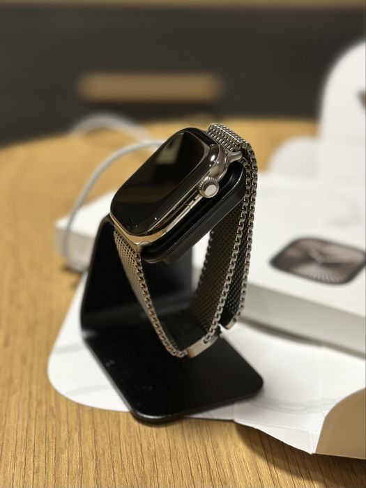 Apple Watch Series 10 46 mm Titanium Case
