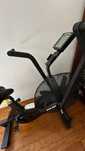 rower stacjonarny Airbike Assault - Rogue ECHO Bike v2.0