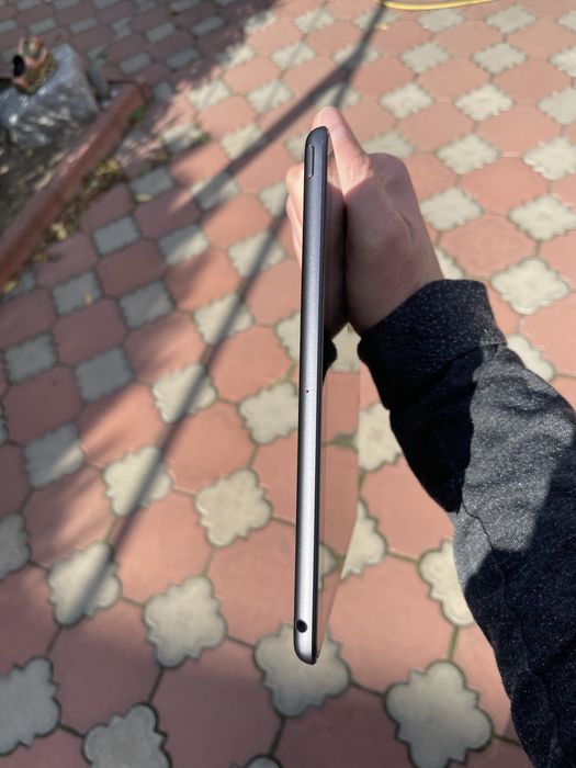 Продам Ipad 9 gen 64 gb Wifi
