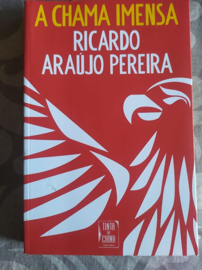 Prenda natal: A Chama Imensa de Ricardo Araújo Pereira