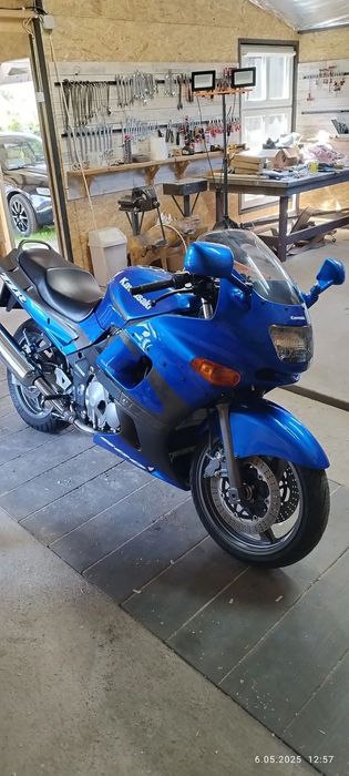 Kawasaki ZZR Kawasaki 600 ZZR600