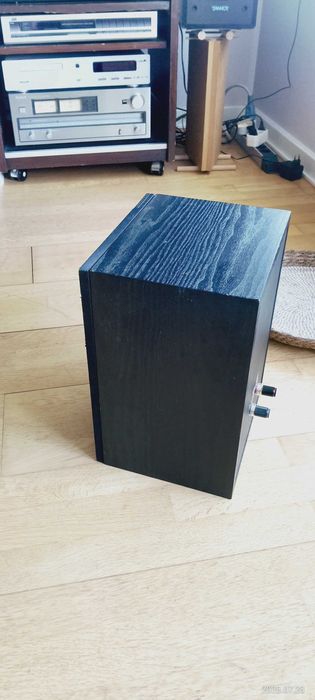 Colunas de som KEF C20