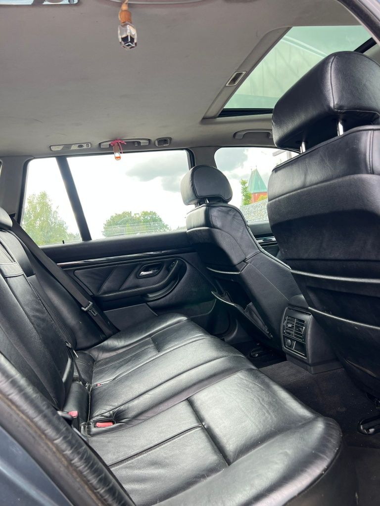 Bmw e39 3.0 diesel/Automat/Szyberdach/Komforty/Skóra/Xenon/PDC/Zamiana